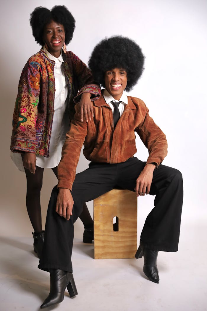 creative-02 retro-style-portrait-with-afro-hairstyles-33323426